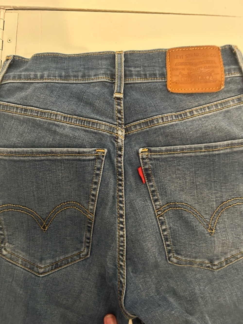 Levi’s Premium Mile High Super Skinny Jeans, Medium Wash High Rise Stretch - Picture 6 of 8